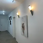 Friendly-room 200 M To 5 Museums *