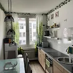 Friendly-room 200 M To 5 Museums *
