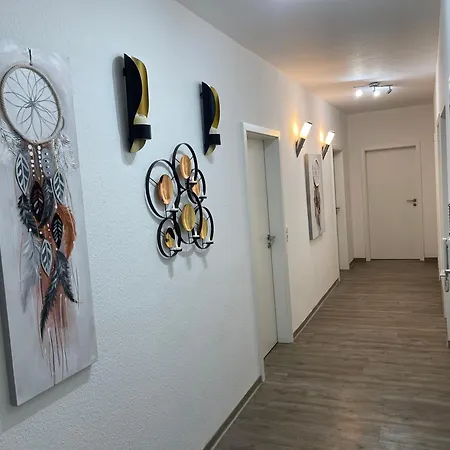 Friendly-room 200 M To 5 Museums Hostel